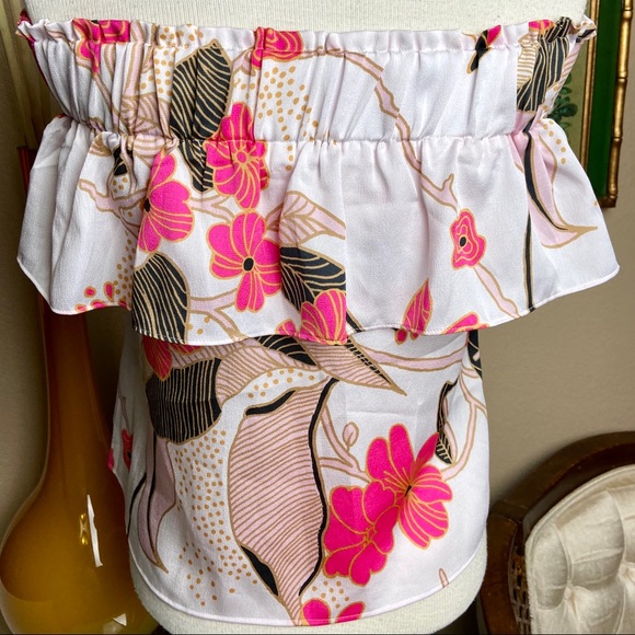 Express Top - Picture 2 of 6